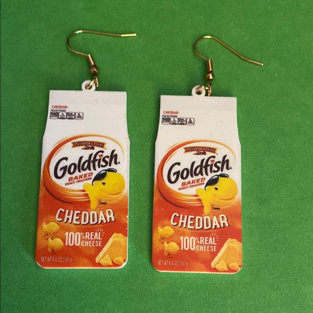 Cheddar Goldfish Earrings!
